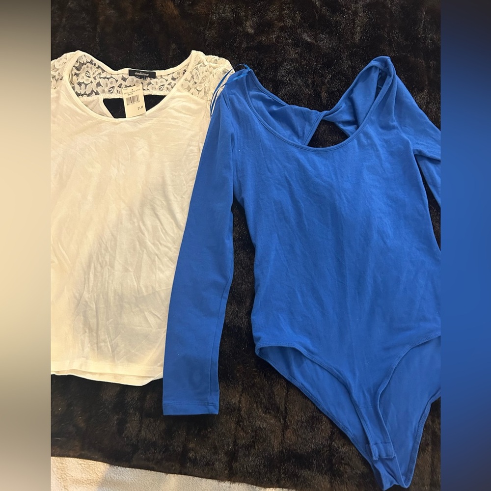 Juniors Medium 2-Piece Top Bundle – NWT White Lace Tee + Blue Bodysuit